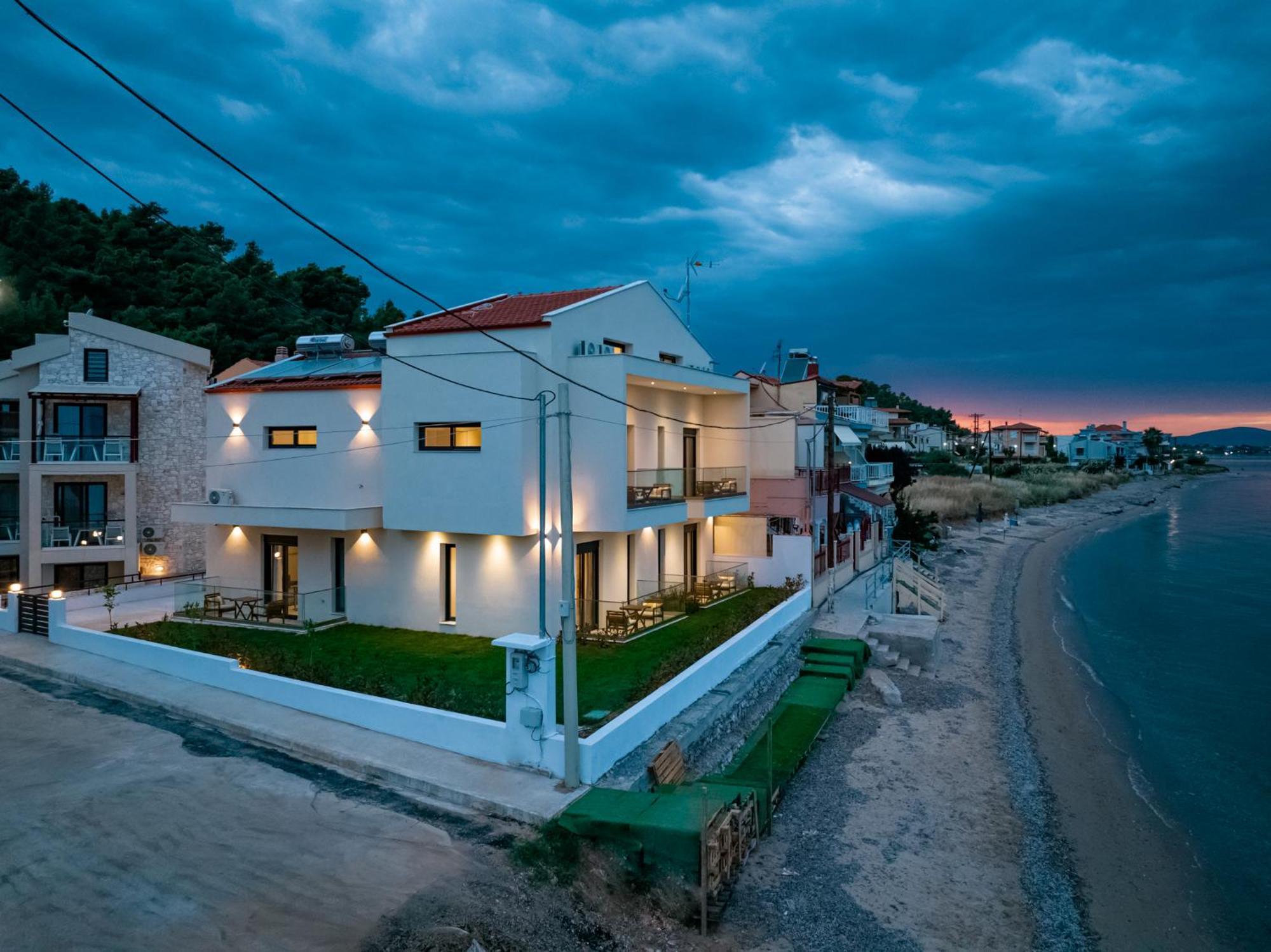 Azzurro E Verde By Rentalspro - Nea Potidaia Halkidiki Nea Poteidaia Exterior photo