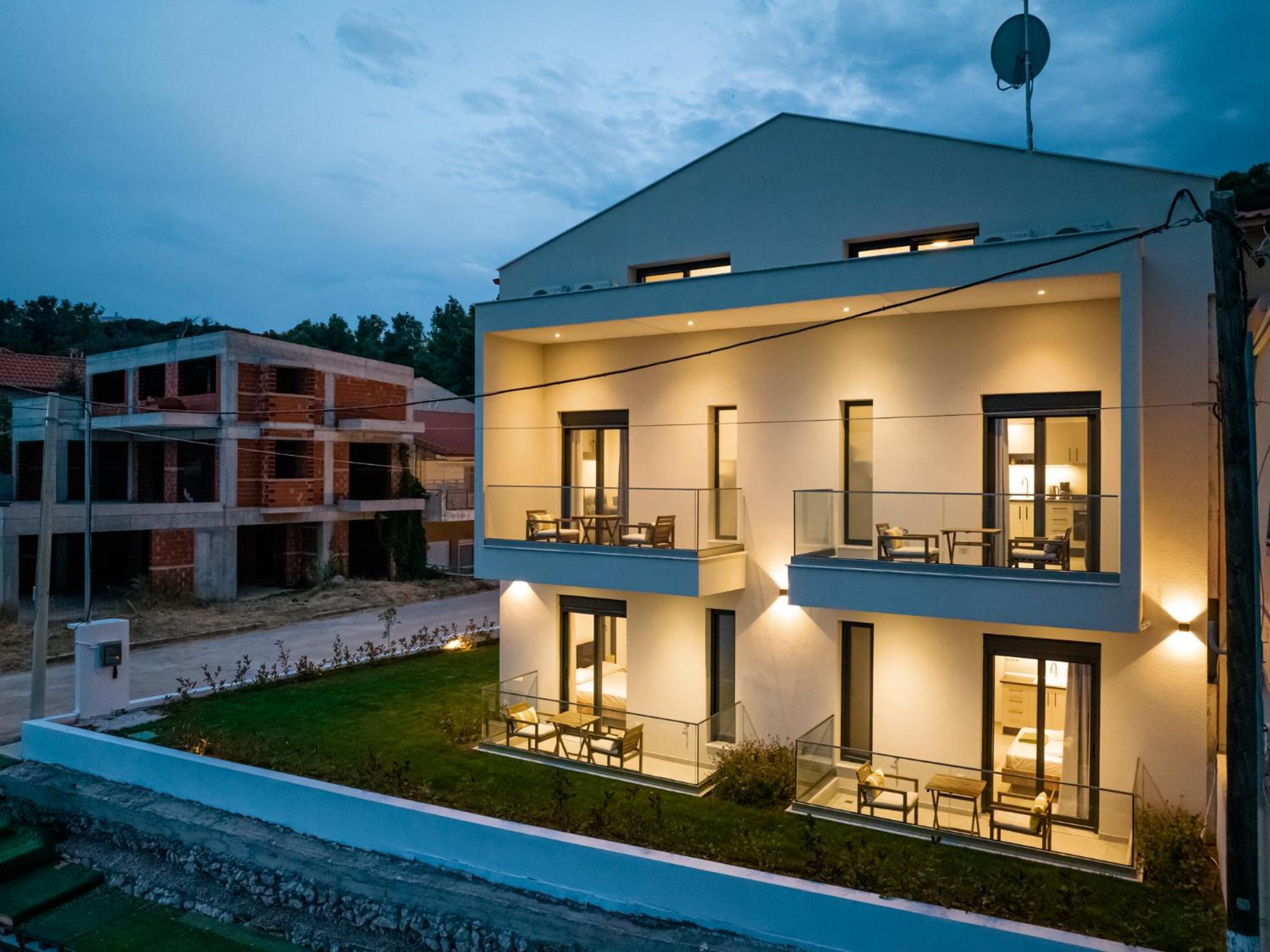 Azzurro E Verde By Rentalspro - Nea Potidaia Halkidiki Nea Poteidaia Exterior photo